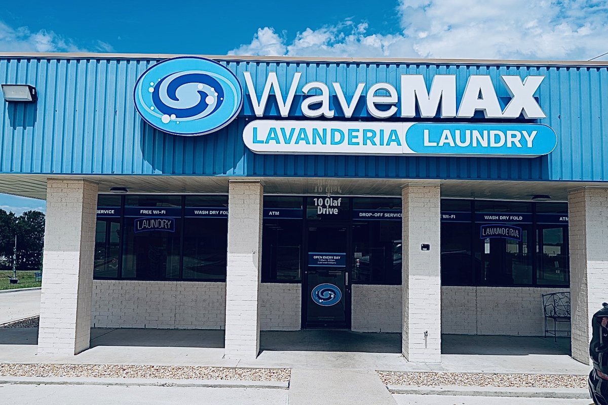 WaveMAX Temple, TX — Olaf Dr. | WaveMAX Laundry 18 Front of the WaveMAX Laundry building at 10 Olaf Drive in Temple, TX