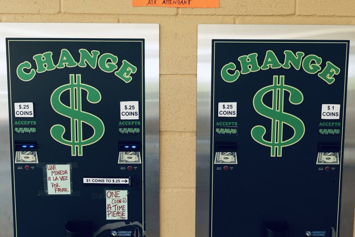WaveMAX Temple, TX — Olaf Dr. | WaveMAX Laundry 15 Change machines at WaveMAX Laundry on Olaf Drive, Temple, TX